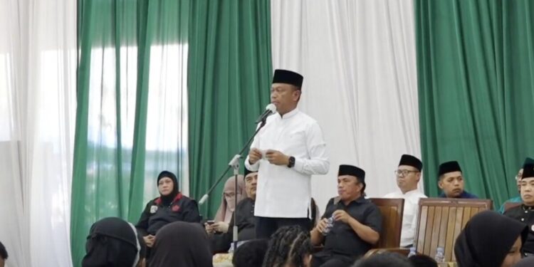 Wali Kota Jakarta Timur Munjirin yang membuka Kejuaraan IPSI Cipayung di Ponpes Minhaajurrosyidin. Foto: Istimewa.
