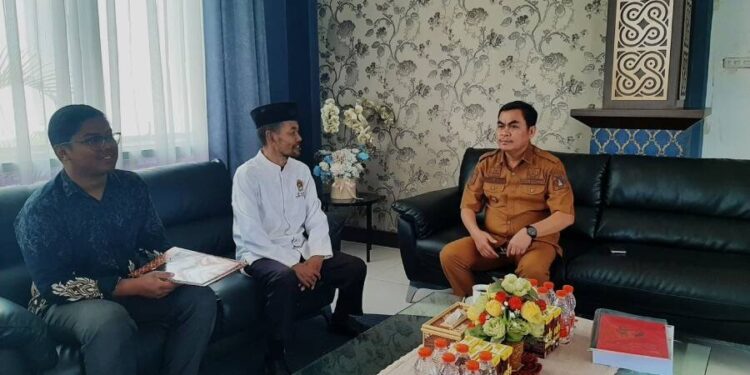 DPD LDII Tana Toraja audiensi dengan Bupati Tana Toraja Zadrak Tombeg di Kantor Bupati Tana Toraja. Foto: LINES.