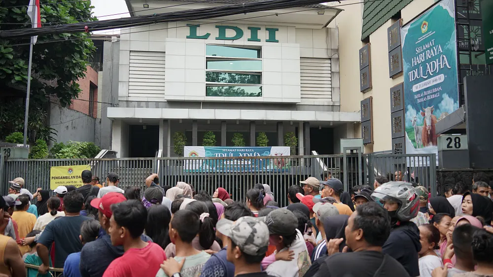 Kurban merupakan ibadah tertinggi yang paling disukai Allah pada 10 Zulhijah, yang di dalamnya terdapat nilai-nilai ketakwaan individu dan kesalehan sosial. foto: LINES