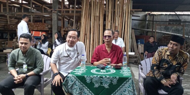 DPD LDII Kabupaten Bantul mendorong para pelaku usaha perikanan tangkap untuk mengikuti program jaminan sosial. Foto: LINES.