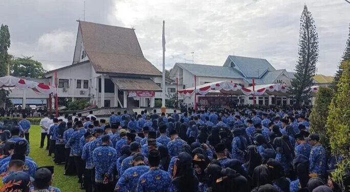 Pemkab. Tanah Laut mengadakan upacara Peringatan Hari Lahir (Harlah) yang juga dihadiri LDII. Foto: LINES.