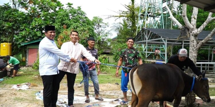 LDII Kota Tarakan menyerahkan kurban ke Kodim 0907/Tarakan di Hari Raya Idul Adha. Foto: LINES.