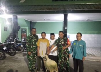 LDII Solear Terima Satu Ekor Kambing dari Danramil 13/BP