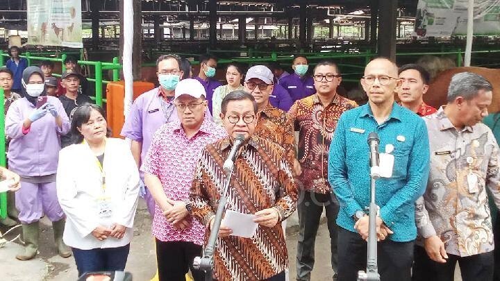 DPW LDII DKI Jakarta menerima hibah hewan kurban dari Gubernur DKI Jakarta, Pramono Anung Wibowo. Foto: LINES.