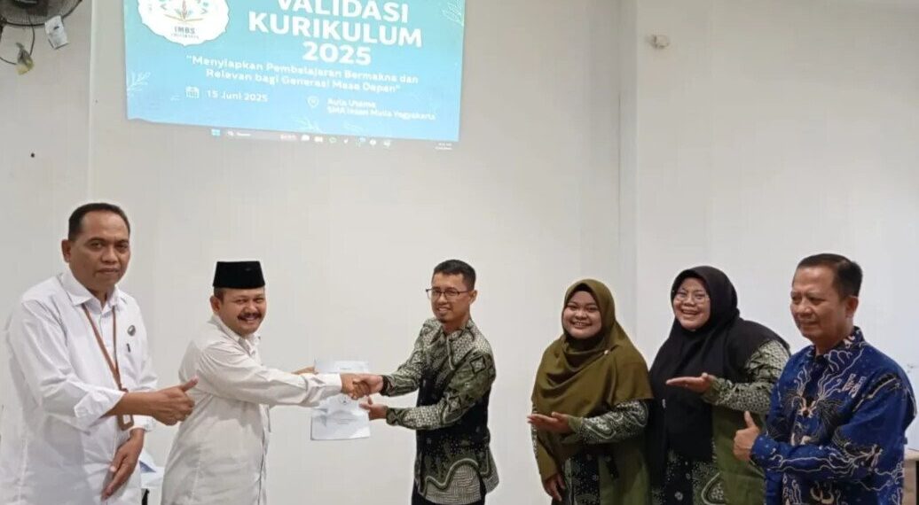 SMA Insan Mulia Boarding School Yogyakarta melakukan validasi eksternal kurikulum tahun ajaran baru. Foto: LINES.