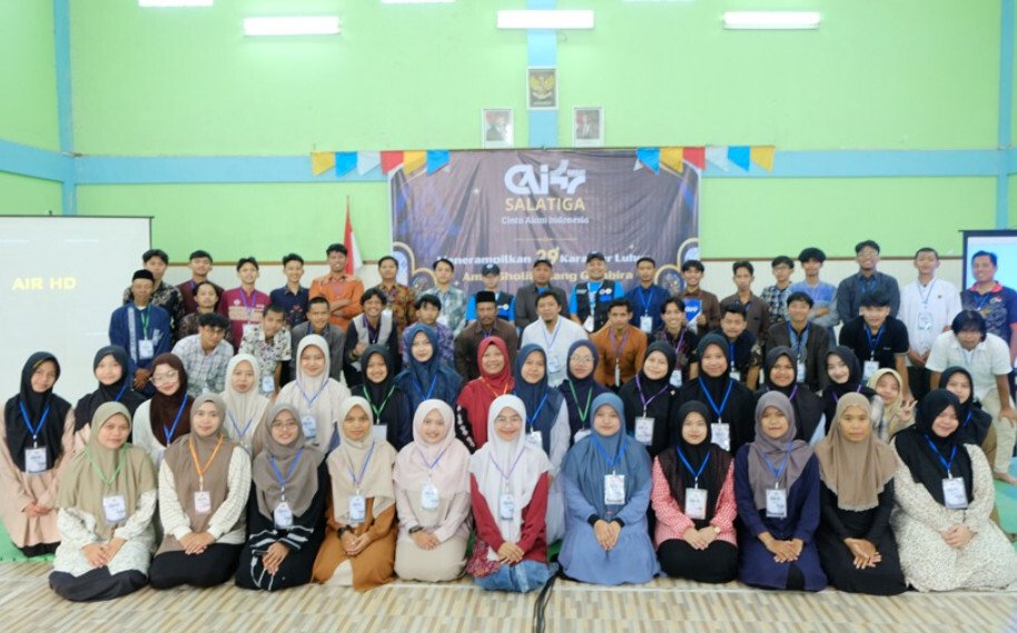 Generasi muda LDII Kota Salatiga mengikuti Asrama Cinta Alam Indonesia (CAI) ke-47 yang digelar Pondok Pesantren Sabilul Jannah naungan DPD LDII Salatiga. Foto: LINES