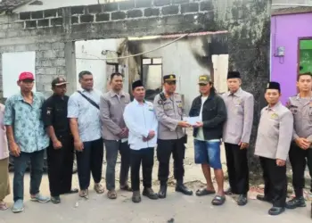 Tingkatkan Kepedulian Sesama Warga, LDII dan Polsek Prambanan Bantu Korban Kebakaran