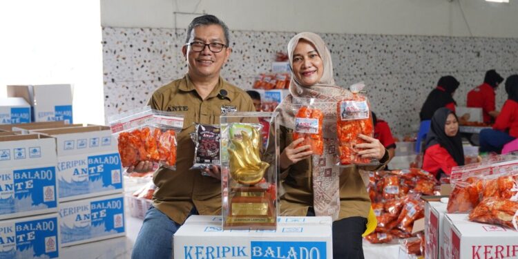 Usaha keripik lokal asal Lampung “Keripik Ante” kini sukses menembus pasar nasional, bahkan sempat diekspor ke Taiwan. Foto: LINES