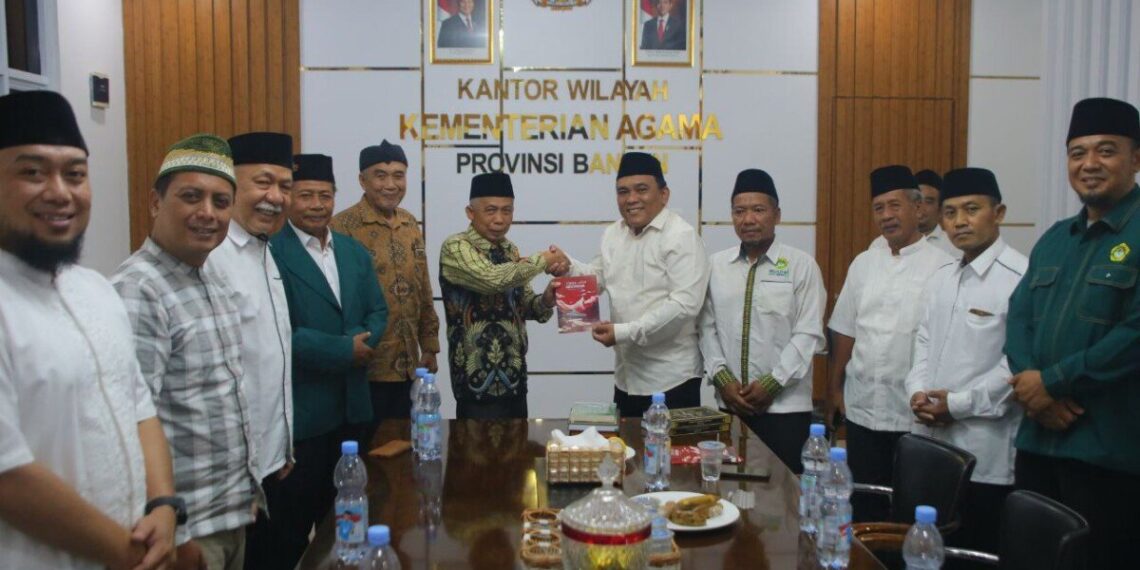 LDII Provinsi Banten audiensi dengan Kepala Kantor Wilayah Kementerian Agama (Kanwil Kemenag) Provinsi Banten, Amrullah. Foto: LINES.