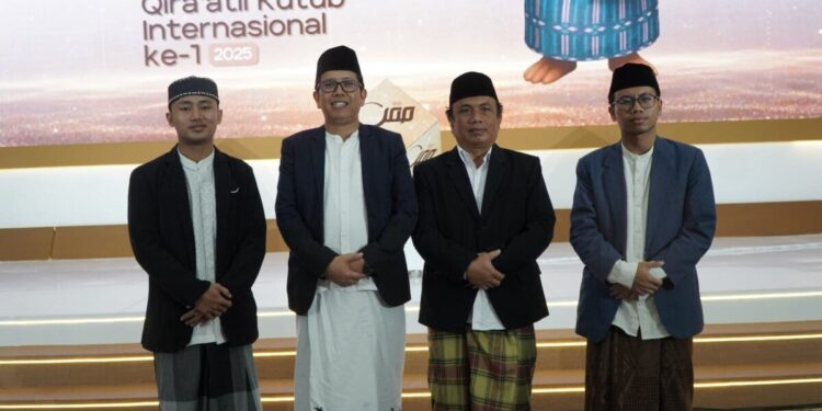 Perwakilan Pondok Pesantren Minhaajurrosyidiin Jakarta, menghadiri peluncuran resmi Musabaqah Qira'atil Kutub (MQK) Internasional pertama dan MQK Nasional ke-VIII. Foto: LINES