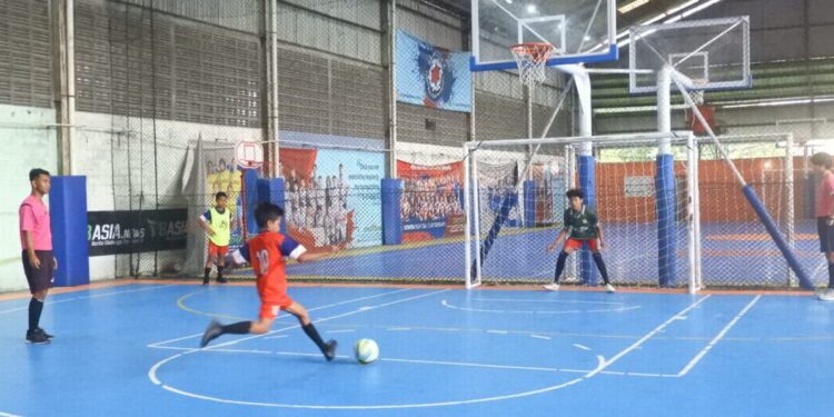 Penggerak Pembina Generus (PPG) Insan Mulia naungan LDII Sleman menggelar Turnamen Futsal Anak yang melibatkan anak usia PAUD hingga SD pada Minggu (29/7/2025). Foto: LINES