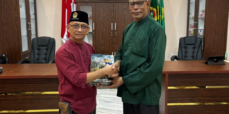 Abdul Awal melakukan kunjungan silaturahim ke kantor DPW LDII Papua Selatan, Minggu (13/9/2026). Foto: LINES