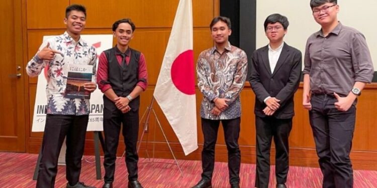 Ulin Nuha Syahnarendra, alumni Pondok Pesantren Pelajar dan Mahasiswa (PPPM) Baitussalam Daengan Yogyakarta penerima beasiswa MEXT dari Pemerintah Jepang. Foto: LINES.