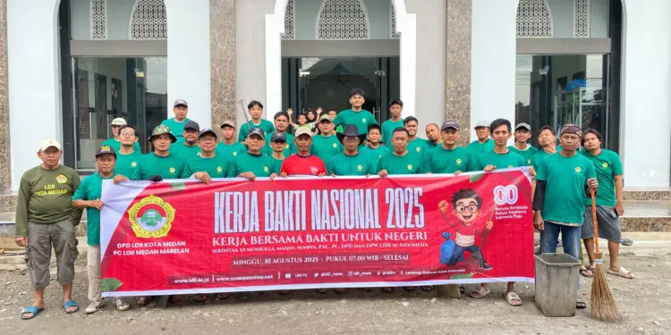 Menyambut Hari Ulang Tahun (HUT) ke-80 RI, PC LDII Medan Marelan menggelar Kerja Bakti Nasional. Foto: LINES