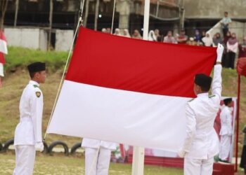 Gelar Upacara HUT ke-80 RI, LDII Balikpapan Ajak Pemuda Tingkatkan Nasionalisme