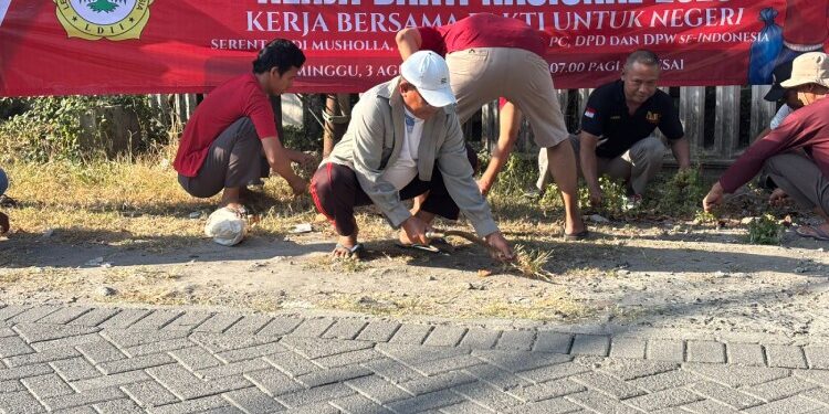 LDII Gresik turut menggelar kerja bakti nasional menyambut HUT RI ke 80. Foto: LINES.