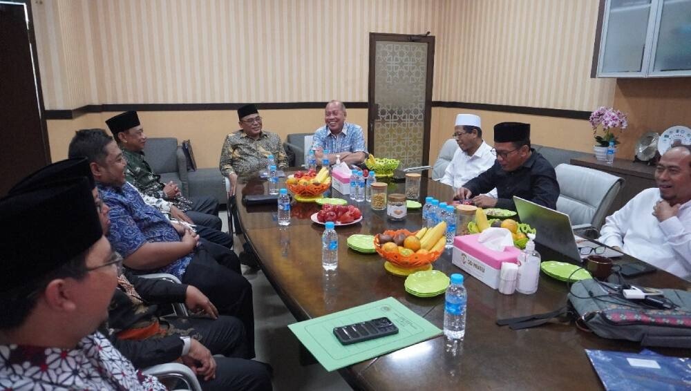 DPW LDII Provinsi Jawa Timur jalin silaturahim ke kantor Pimpinan Wilayah Muhamadiyah (PWM) Jatim. Foto: LINES.