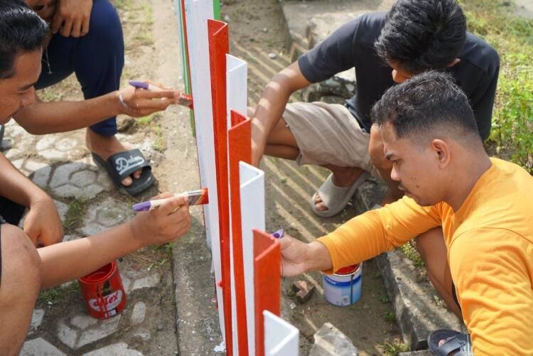 LDII Sulawesi Barat (Sulbar) menggerakkan semua pengurus organisasi di tingkat PAC, PC, dan DPD untuk melaksanakan kerja bakti serentak salah satunya LDII Sugihwaras. Foto: LINES.