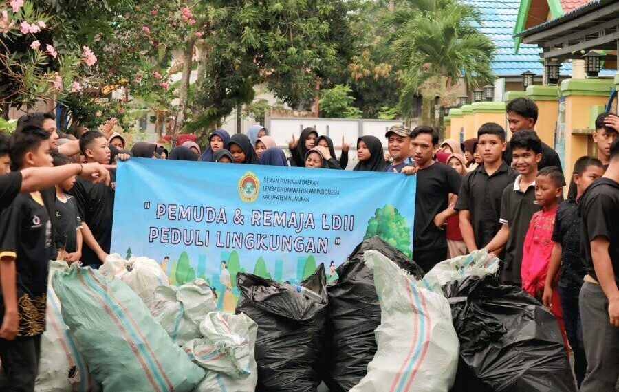 DPD LDII Kabupaten Nunukan menggelar ‘pengajian semalam suntuk’ yang dirangkai dengan kerja bakti lingkungan. Foto: LINES.