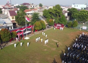 Pondok Pesantren Minhajushobirin Gelar Upacara HUT ke-80 RI Bersama Santri dan Warga