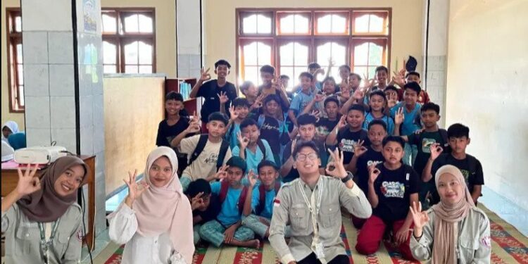 SMP Budi Utomo mengadakan sosialisasi bertema Bahaya NAPZA bagi Generasi Muda untuk para siswa. Foto: LINES