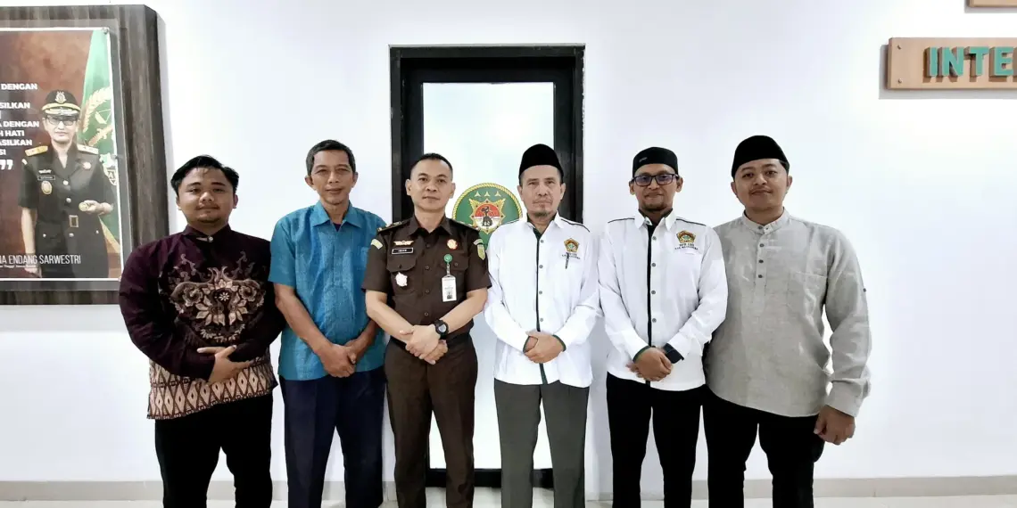 DPD LDII Kabupaten Majalengka berkunjung ke kantor Kejaksaan Negeri Majalengka, pada Selasa (12/8). Foto: LINES
