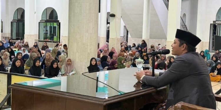 DPW LDII Provinsi Sulawesi Selatan menerima kunjungan Cendekiawan Nadhlatul Ulama (NU) Ahmad Ali di Kota Makassar. Foto: LINES.