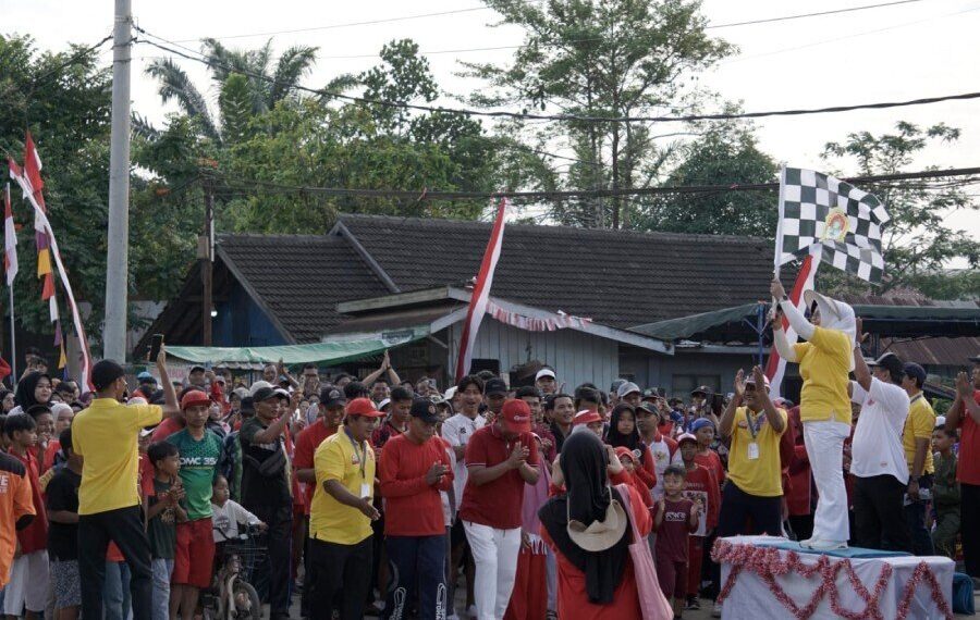 Meriahkan HUT RI ke 80, LDII Berau menggelar jalan sehat. Foto: LINES.
