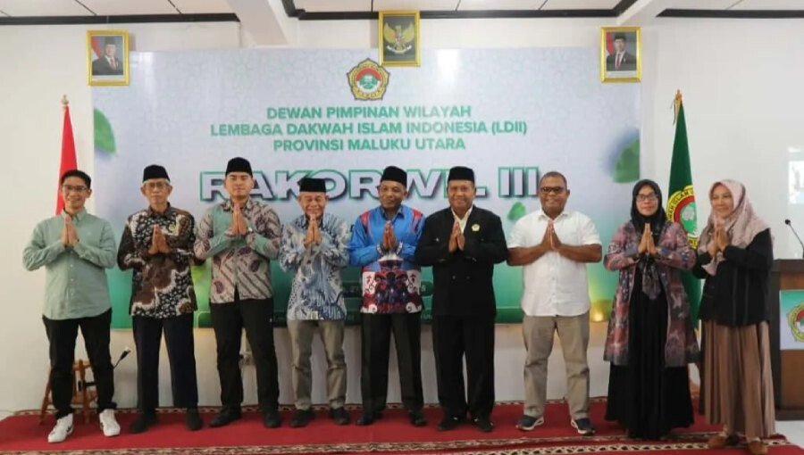 Kepala Kantor Wilayah Kementerian Agama (Kakanwil Kemenag) Maluku Utara, Amar Manaf membuka Rapat Koordinasi Wilayah (Rakorwil) III LDII Maluku Utara. Foto: LINES.