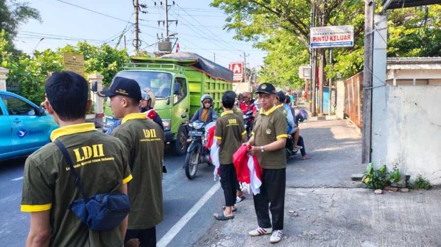 DPD LDII Kota Semarang menggelar kegiatan sosial bertajuk “Kerja Bersama untuk Negeri”. Foto: LINES.