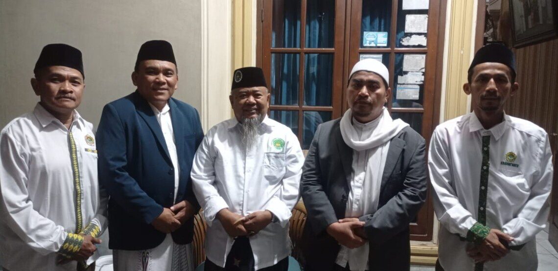 Jajaran pengurus DPW LDII Provinsi Banten menghadiri Pelantikan Pengurus Wilayah Jaringan Kiai Santri Nasional (JKSN) Banten. Foto: LINES.