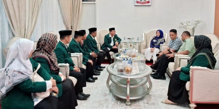 Jajaran pengurus DPW LDII Sulawesi Selatan audiensi dengan Wakil Gubernur Sulawesi Selatan, Fatmawati Rusdi. Foto: LINES.