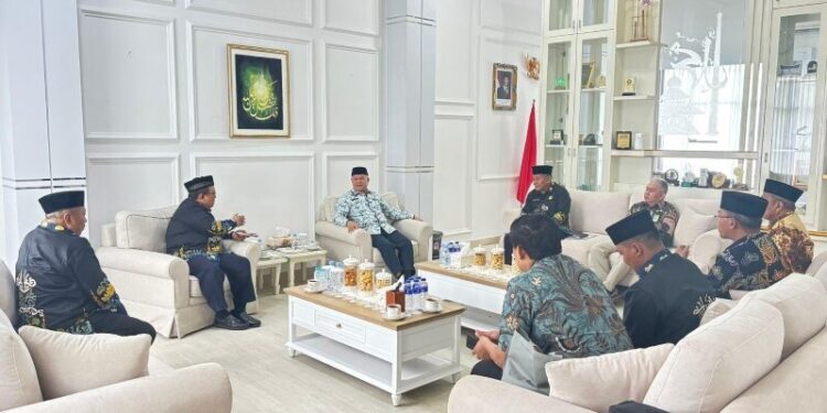 LDII Lampung audiensi dengan Plt. Kepala Kantor Wilayah Kementerian Agama (Kemenag) Lampung. Foto: LINES.