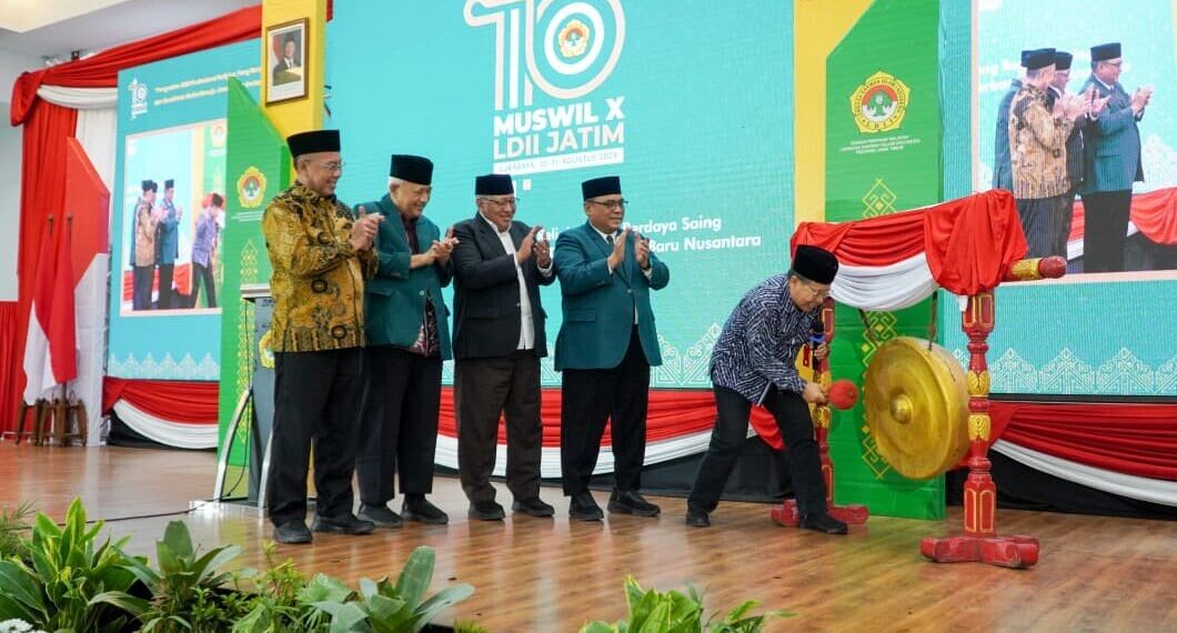 Ketum DPP LDII KH Chriswanto Santoso menghadiri Muswil X LDII Jawa Timur di Surabaya. Foto: LINES.