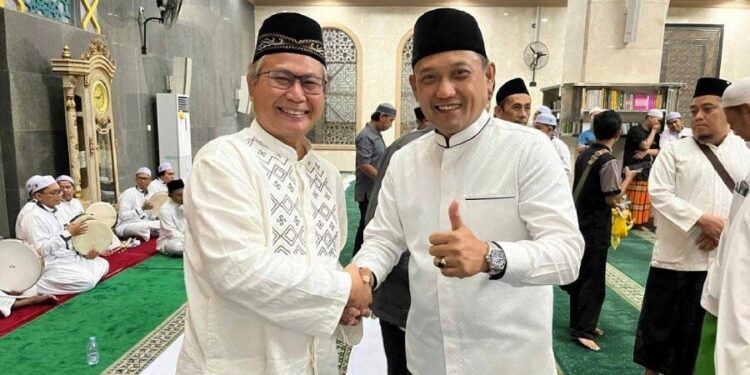 Ketua DPW LDII Provinsi Kalimantan Timur, Krishna P. Candra saat bertemu dengan Wagub Seno Aji. Foto: LINES.