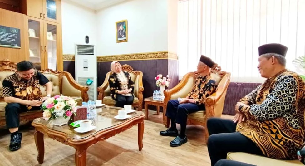 Ponpes Wali Barokah dan DPD LDII Kediri beraudiensi dengan Kejari. Foto: LINES.