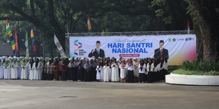 DPD LDII Kota Bandung turut menghadiri apel Hari Santri Nasional yang digelar Pemkot Bandung. Foto: LINES.