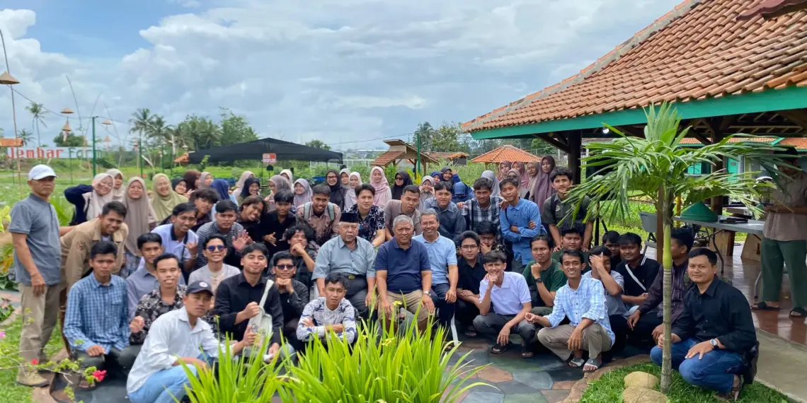 DPD LDII Kota Banjar bekerja sama dengan LDII Kabupaten Ciamis dan LDII Kabupaten Pangandaran menggelar Pengajian Remaja Usia Mandiri bertema “Kemandirian”. Foto: LINES