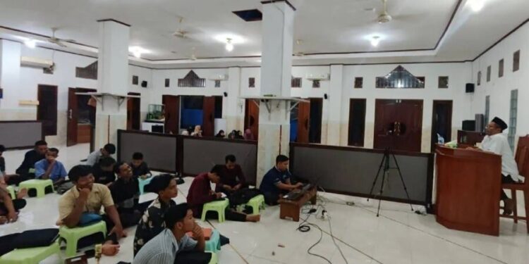 DPD LDII Manokwari menggelar pengajian remaja yang dipusatkan di Masjid Al-Mubarok Fanindi, Manokwari. Foto: LINES.
