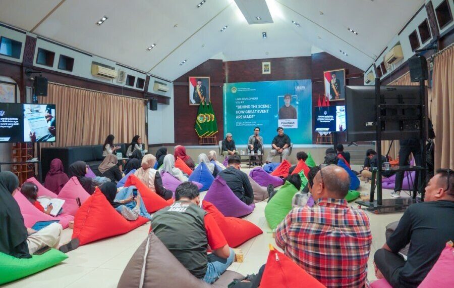 LINES Development Program VOL#2 mengundang praktisi Show Management Ryan Dians. Foto: LINES.