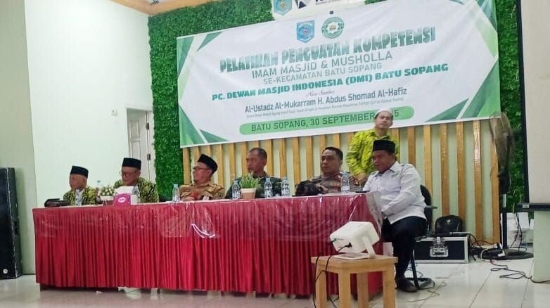 Pelatihan Penguatan Kompetensi Imam Masjid dan Musala DMI Batusopang. Foto: LINES.