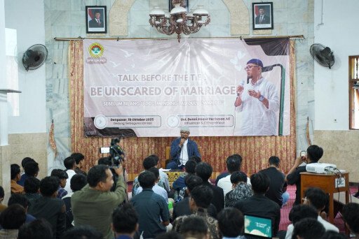 Generasi muda Lembaga Dakwah Islam Indonesia (LDII) Bali mengikuti seminar pernikahan yang digelar di Gedung Serbaguna LDII Bali, Denpasar. Foto: LINES.