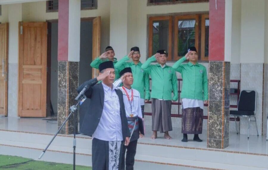 Santri Ponpes LDII Pemalang hadiri upacara HSN 2025. Foto: LINES.