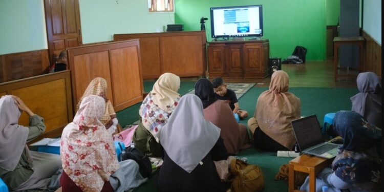 DPD LDII Kota Salatiga berpartisipasi dalam “Workshop Peningkatan Kualitas Guru” yang digelar DPW LDII Jawa Tengah. Foto: LINES.