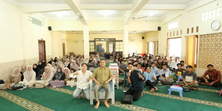 PC LDII Cibinong menggelar pengajian khusus generasi muda bertema Interpreuner dan Profesional Karier” di Masjid Sabilul Muttaqin, Karadenan Raya, Cibinong, Jawa Barat, pada Minggu (28/9). Foto: LINES