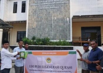 LDII Maluku Salurkan Iqro dan Al Quran di Pulau Buano