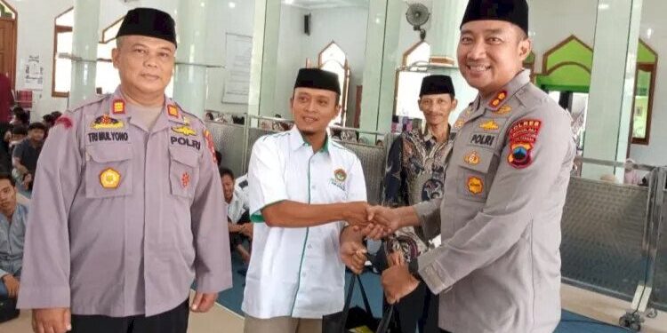 Polres Boyolali menggencarkan pembinaan bagi generasi muda, agar terhindar dari pengaruh negatif melalui kegiatan “Pembekalan dan Pencerahan Generasi Penerus LDII”. Foto: LINES