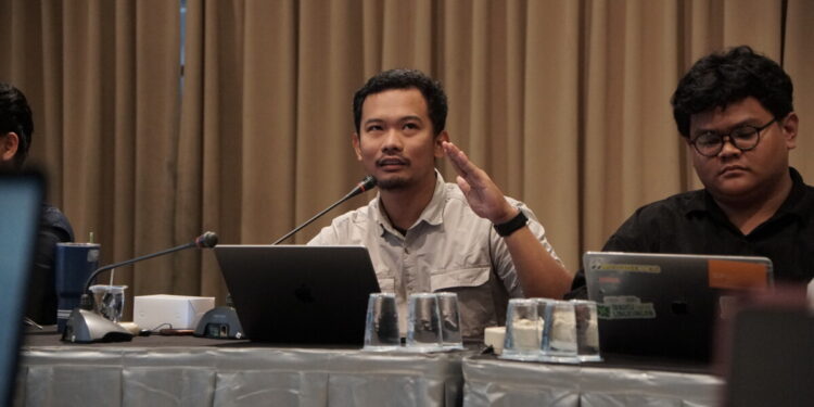 Anggota Divisi Litbang LINES DPP LDII, Galant Prabajati di acara Rapat Koordinasi Bidang Komunikasi Informasi dan Media (Rakorbid KIM) pada Sabtu (15/11). Foto: LINES