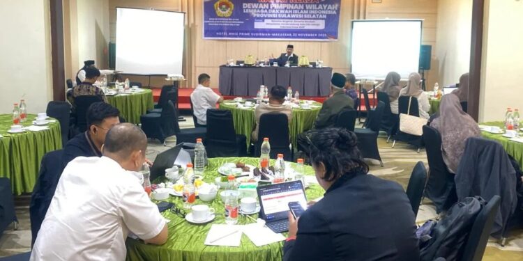 Ketua DPW LDII Sulawesi Selatan Asdar Mattiro saat Rapat Kerja Wilayah (Rakerwil). Foto: LINES.