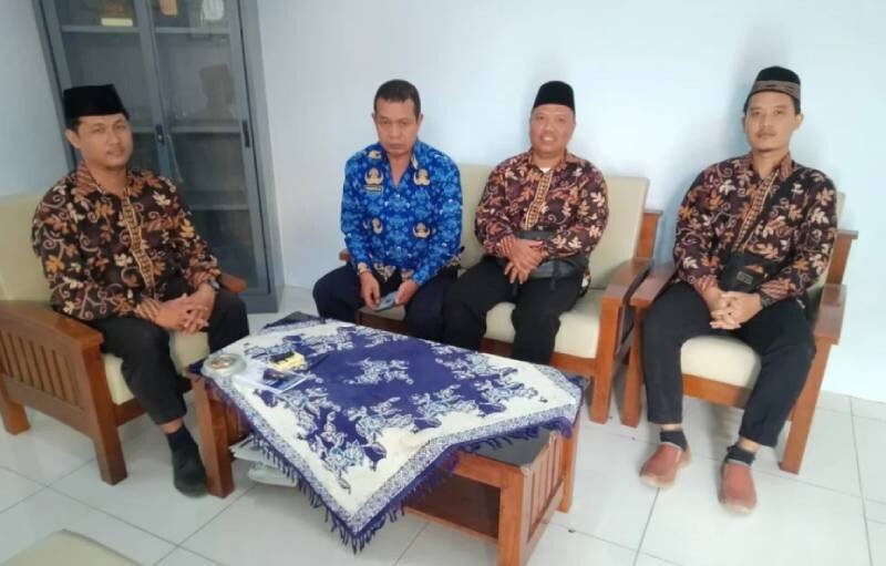 PC LDII Kecamatan Pemalang menemui Camat Pemalang Prasetyo. Foto: LINES.